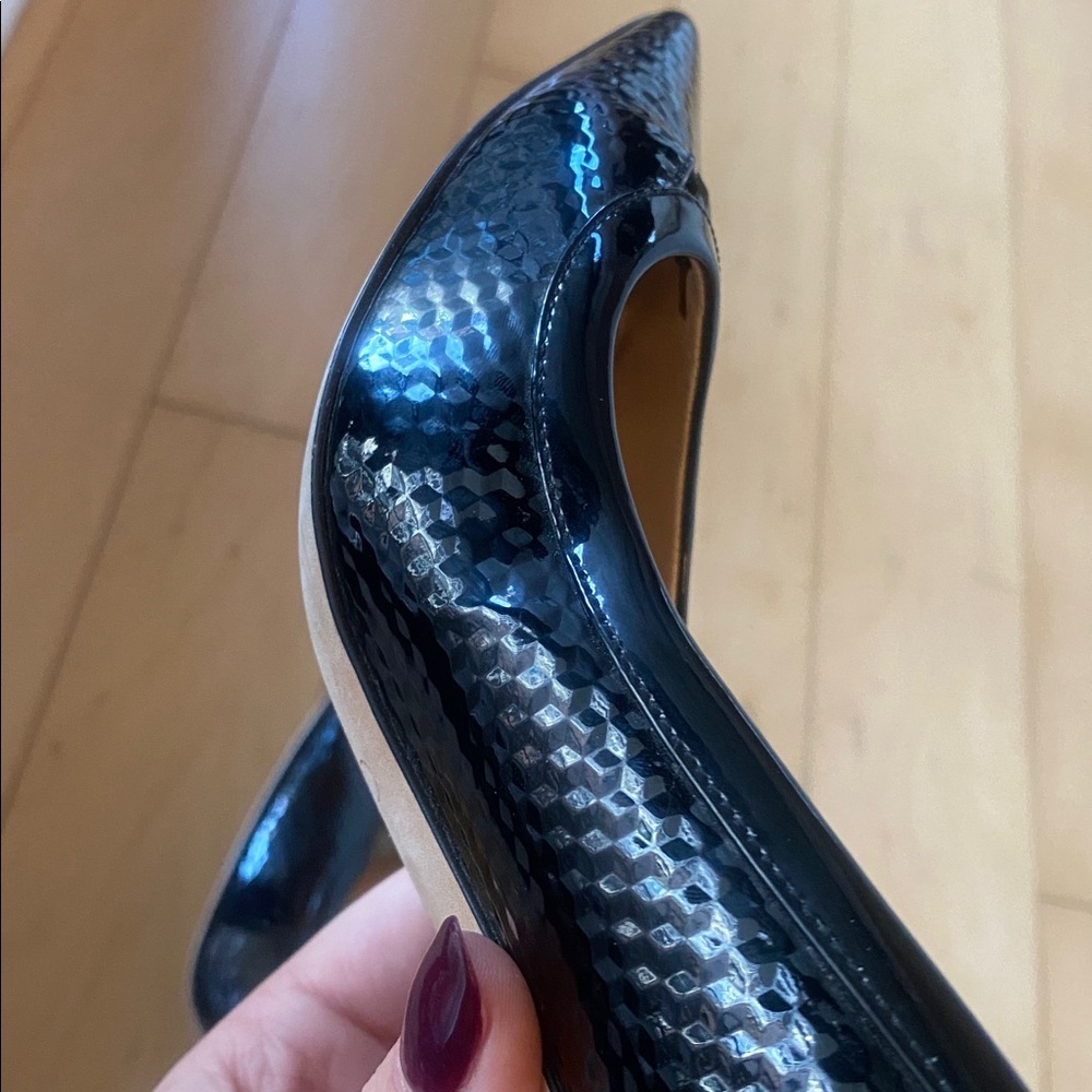 Jimmy Choo Black Patent Leather Hype Pump Cutout Buckle Heels Size 7.5 - Picture 12 of 16